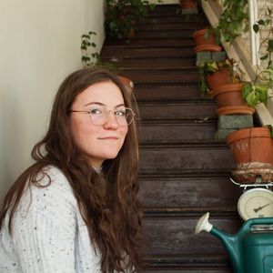 Meet your Posher, Avery